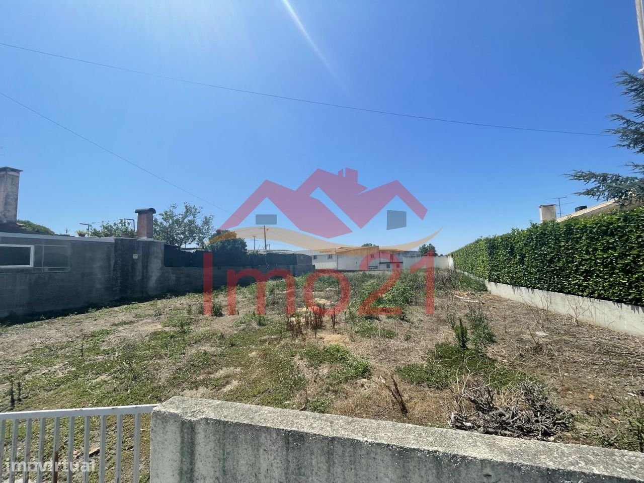 Terreno em Aradas com Projeto - Grande imagem: 1/20