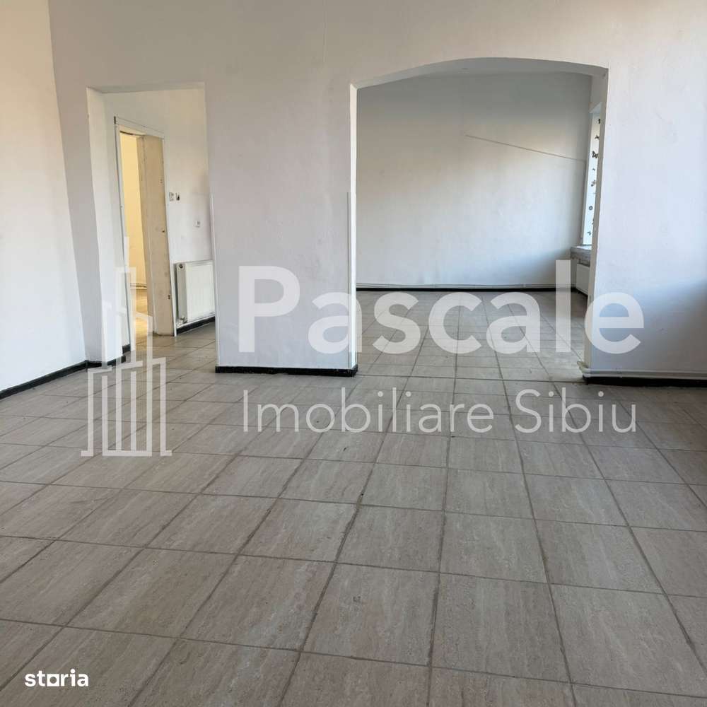 Spațiu comercial de vânzare – Avrig | Vizibilitate excelentă-3
