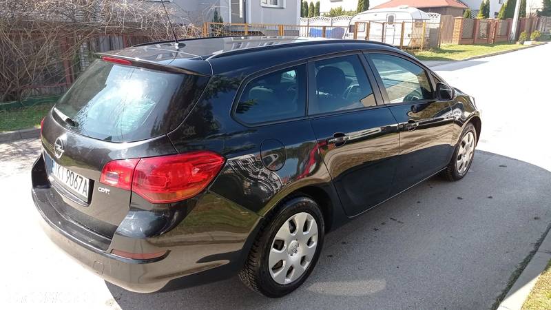 Opel Astra 1.7 CDTI DPF Cosmo - 4