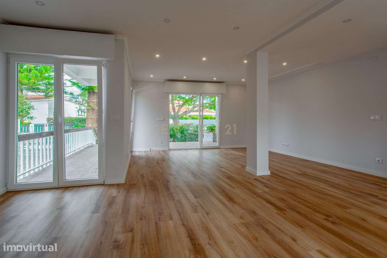 Moradia totalmente remodelada inserida numa das melhores zonas de Oeir - Grande imagem: 5/28