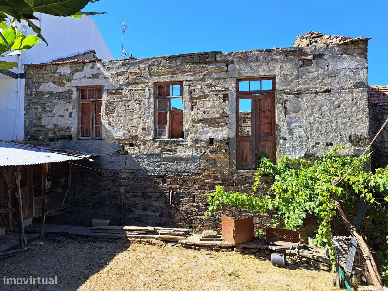 Casa em Ruína para Reconstrução com Projeto Aprovado para AL – Vila N - Grande imagem: 5/6