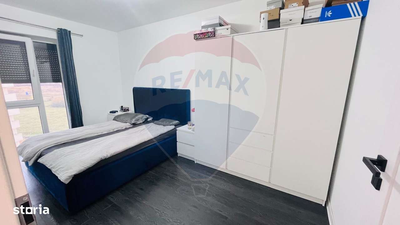 Apartament cu 3 camere de vânzare în zona Nufarul-6