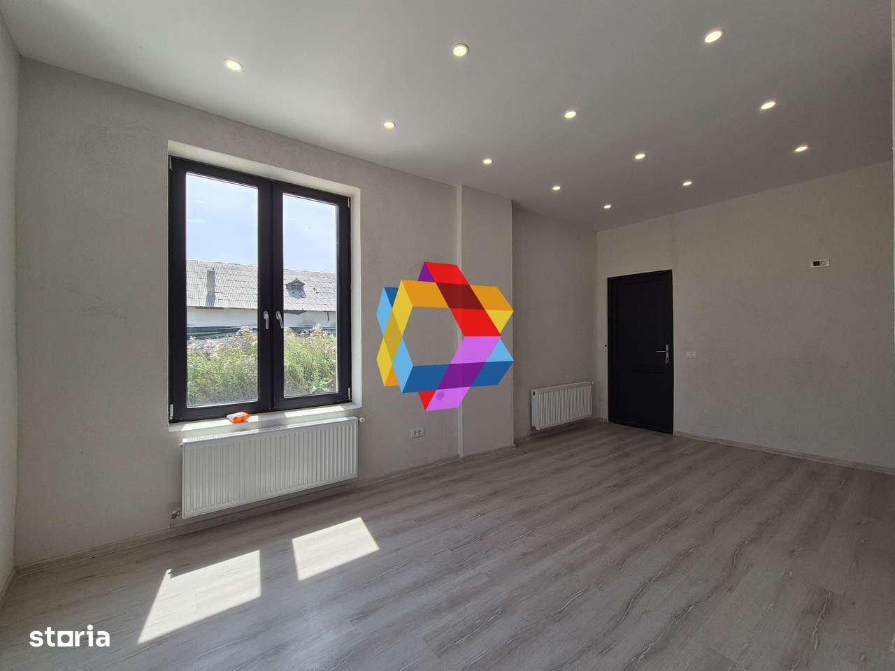 Spatiu industrial- 1240 mp  # plus-imo.ro - Imagine principală: 5/20