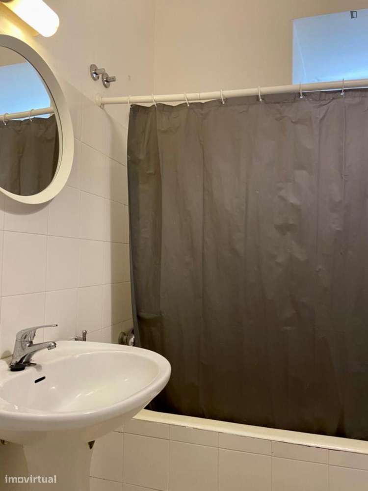 Apartamento com 1 quartos - localizado em Mouraria Lisbon - Grande imagem: 2/8