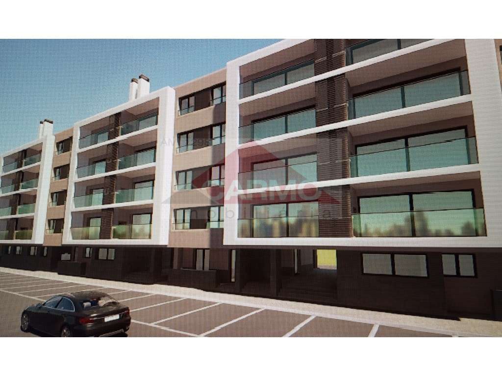 T3 Novo com excelentes acabamentos e Box.(Oferta da escritura). - Grande imagem: 3/12