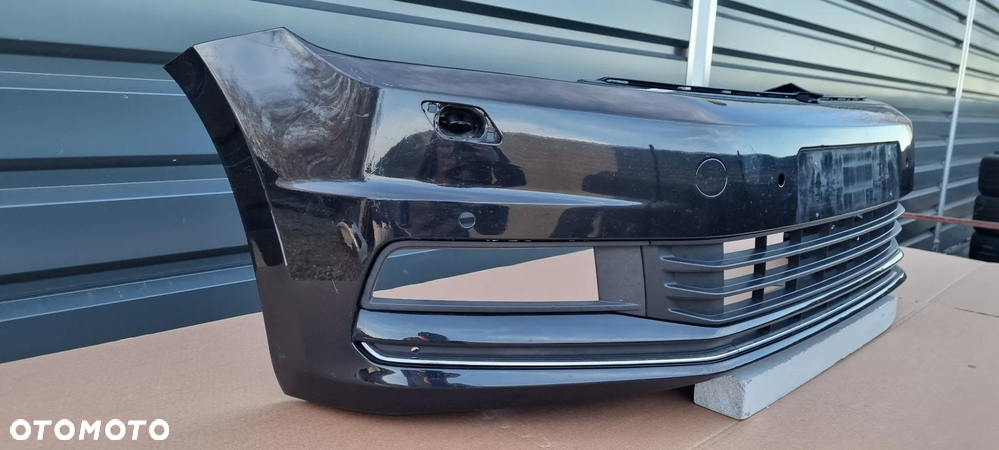 VW Touran 5TA 2015- zderzak przód oryginał ME322 - 3