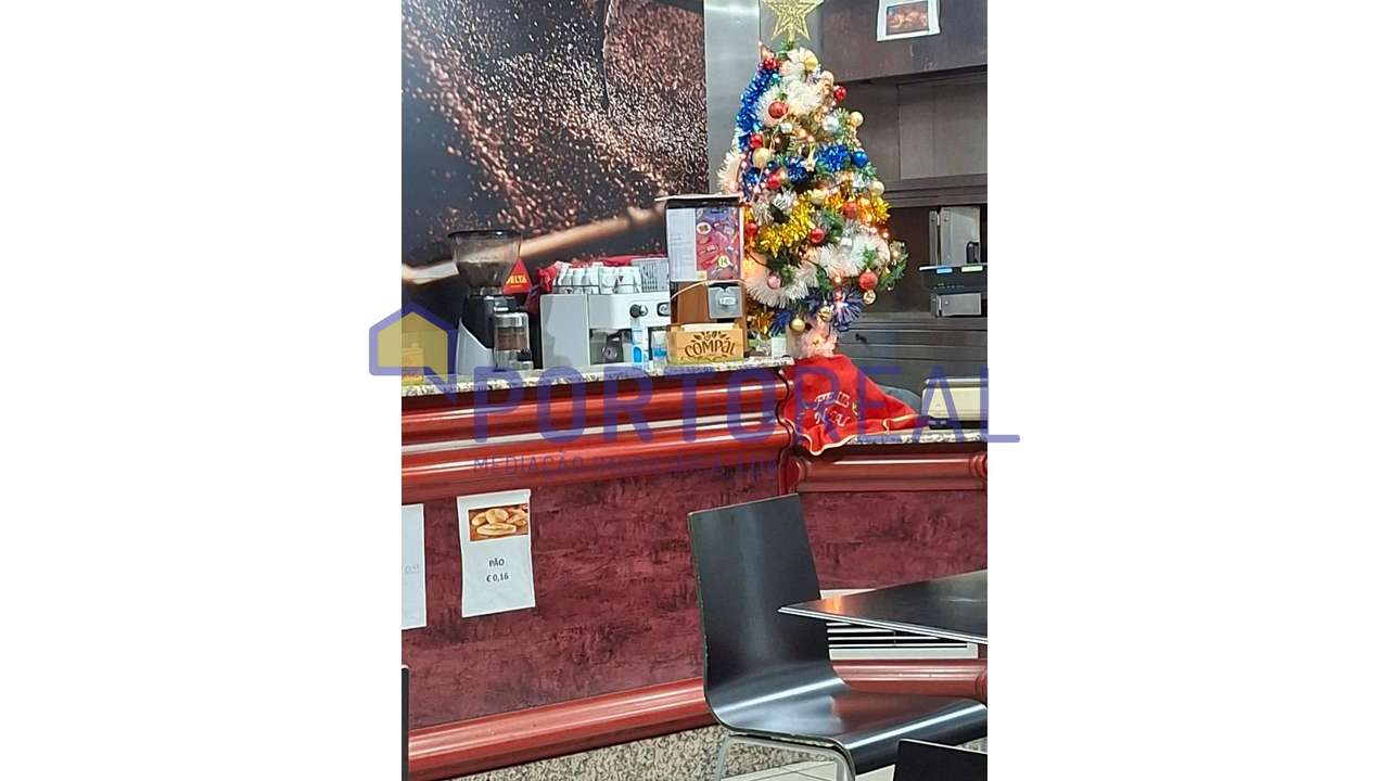 Trespasse Pastelaria em Fânzeres-20