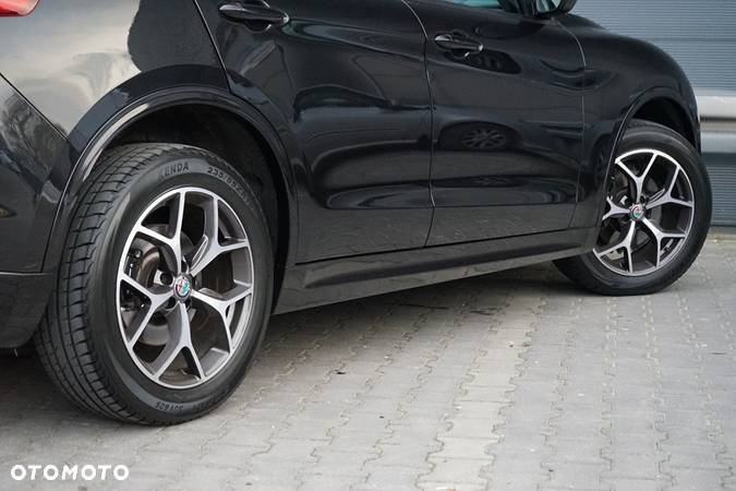 Alfa Romeo Stelvio 2.0 Turbo Veloce Q4 - 4