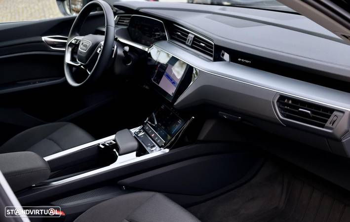 Audi Q8 e-Tron Sportback 55 quattro Advanced - 16