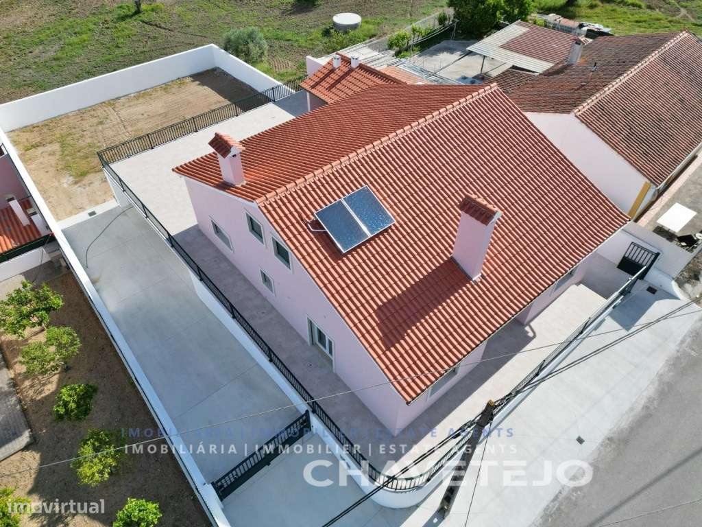 Moradia totalmente nova com 3 quartos enorme garagem para venda em ...-40