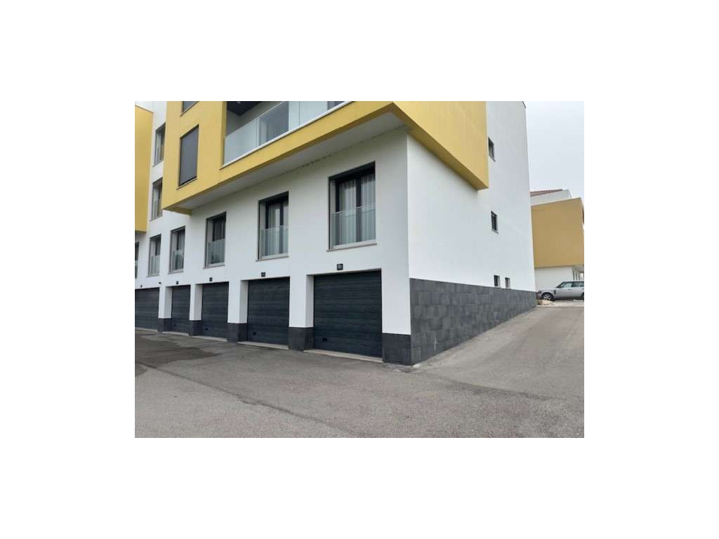 ALCOCHETE - T4 - DUPLEX DE LUXO - C/ TERRAÇO E GARAGEM/2 LUG.-22