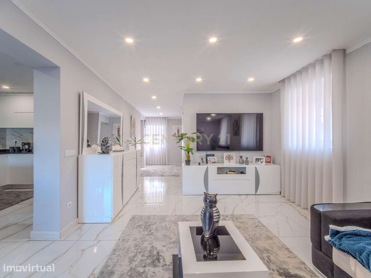 Moradia T4+1 em Santa Cruz do Bispo – Luz natural, espaço e excelente - Grande imagem: 4/53