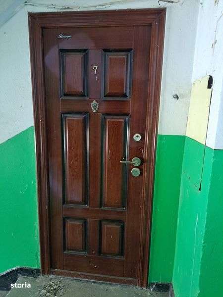 Vand apartament decomandat cu 4 camere, - Imagine principală: 4/7