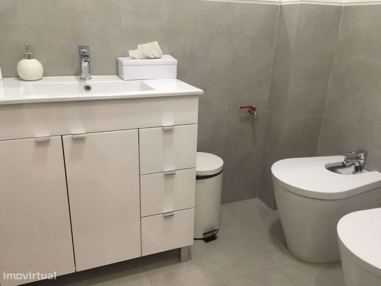 Escritório ARRENDADO nas Paivas-17