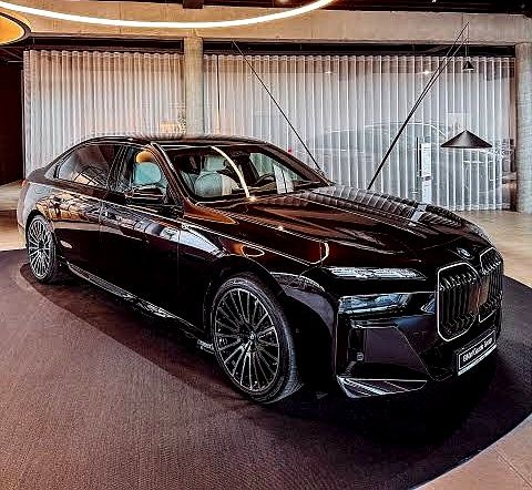 BMW 7 Series G70 [2022-Prezent] 2026