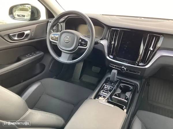 Volvo V60 2.0 T8 AWD TE Momentum - 3