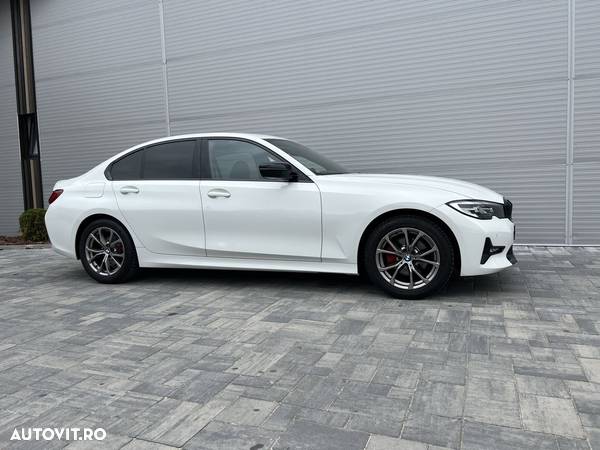 BMW Seria 3 320i AT - 3