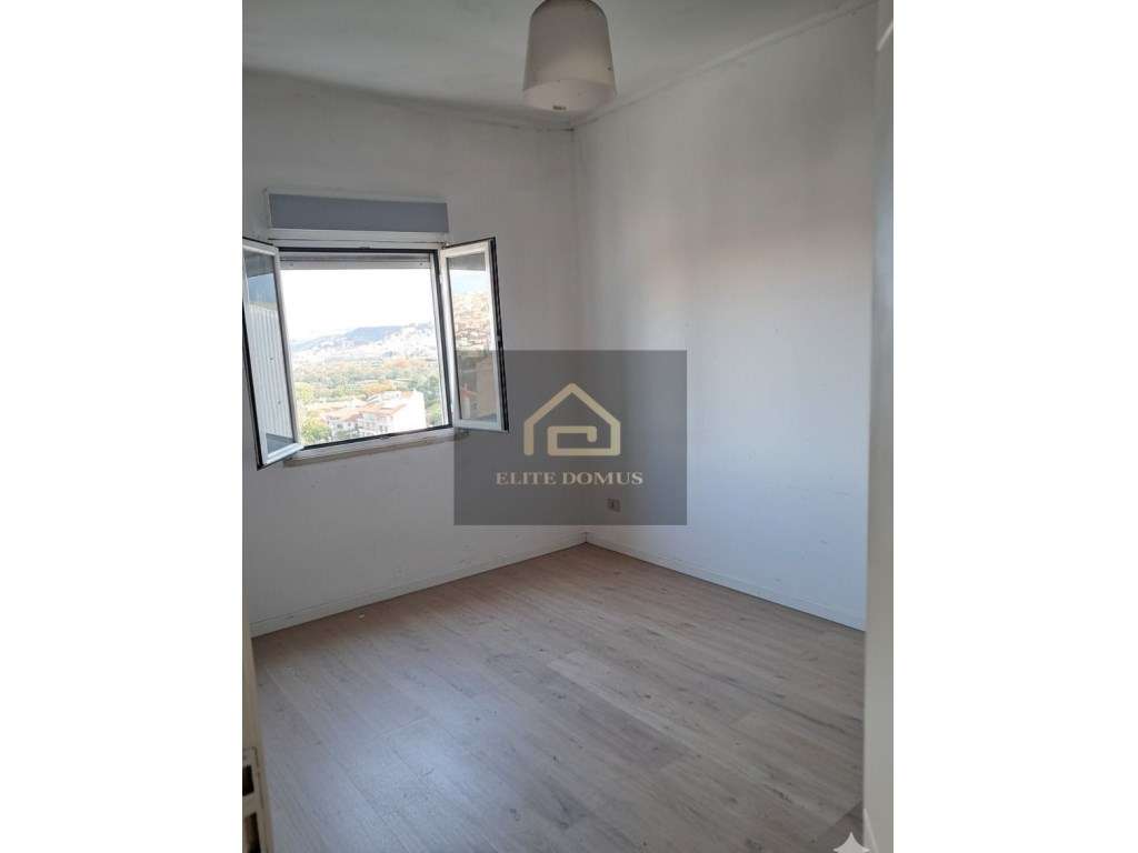 Excelente oportunidade - Apartamento T2 com 59m² - 2º andar - sem e... - Grande imagem: 3/6