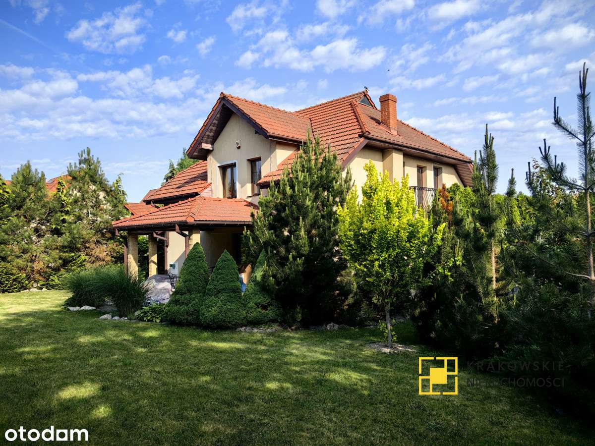 Przestronny Dom Z Potencjałem  260m2 W Pychowicach-0