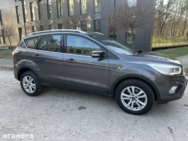 Ford Kuga - 11