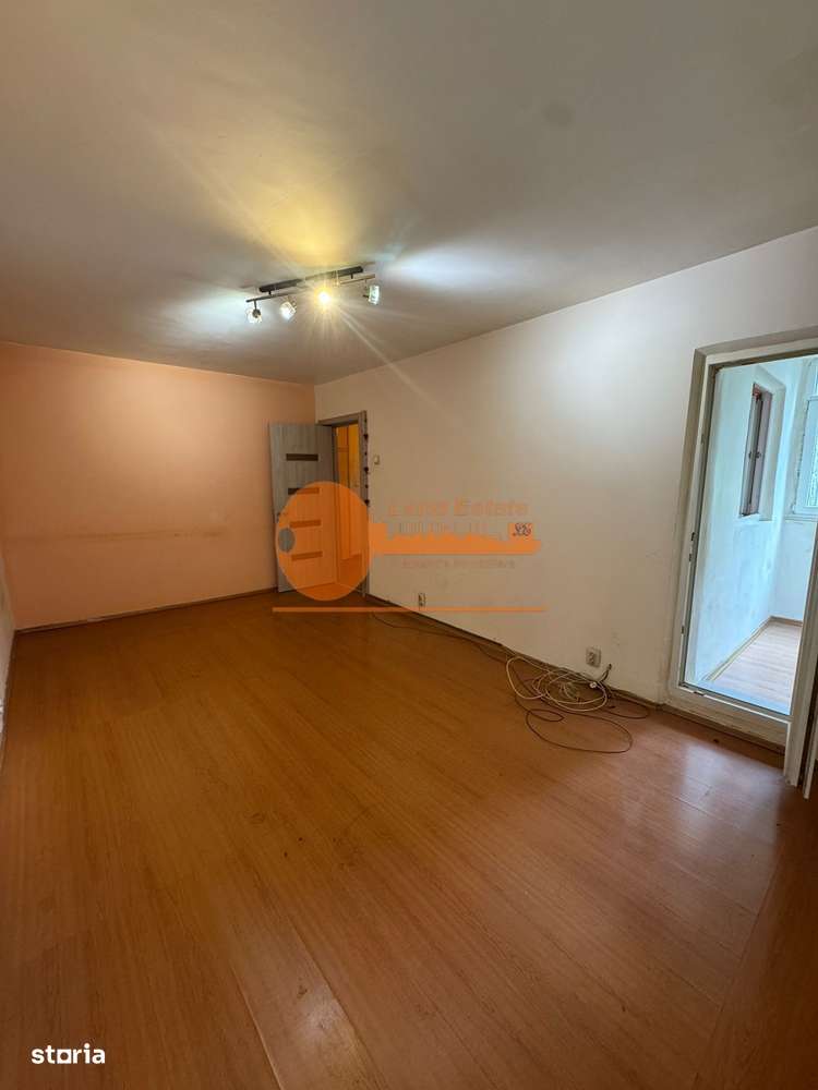 3 camere Crangasi-Zboina Neagra( Geam baie )-1