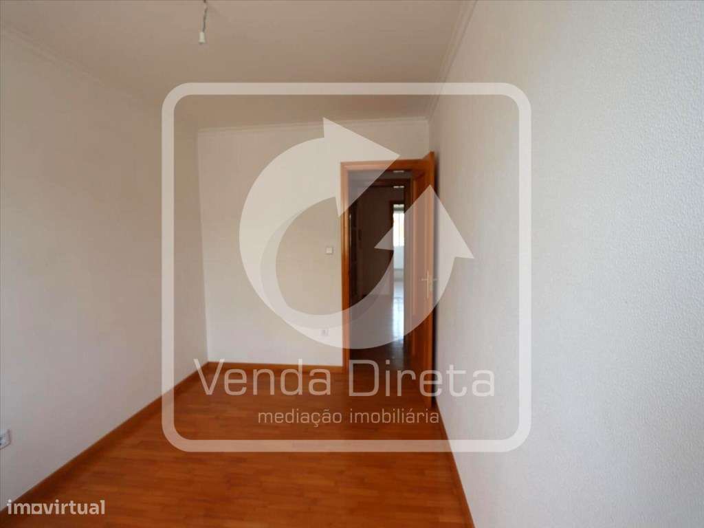 Apartamento T3 | 137 m² | Varanda | Arrecadação | Estacionamento | ...-15