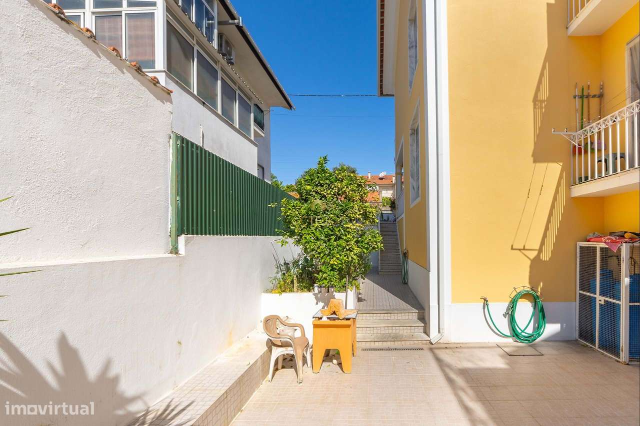 Fantastica Moradia T6 São João da Talha-31