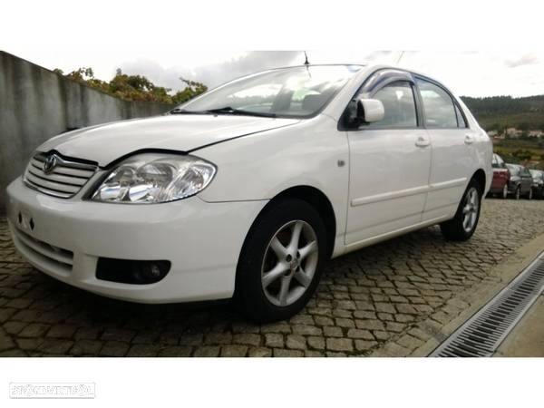 Traseira / Frente /Interior Toyota Corolla 2006 (4Portas) - 1