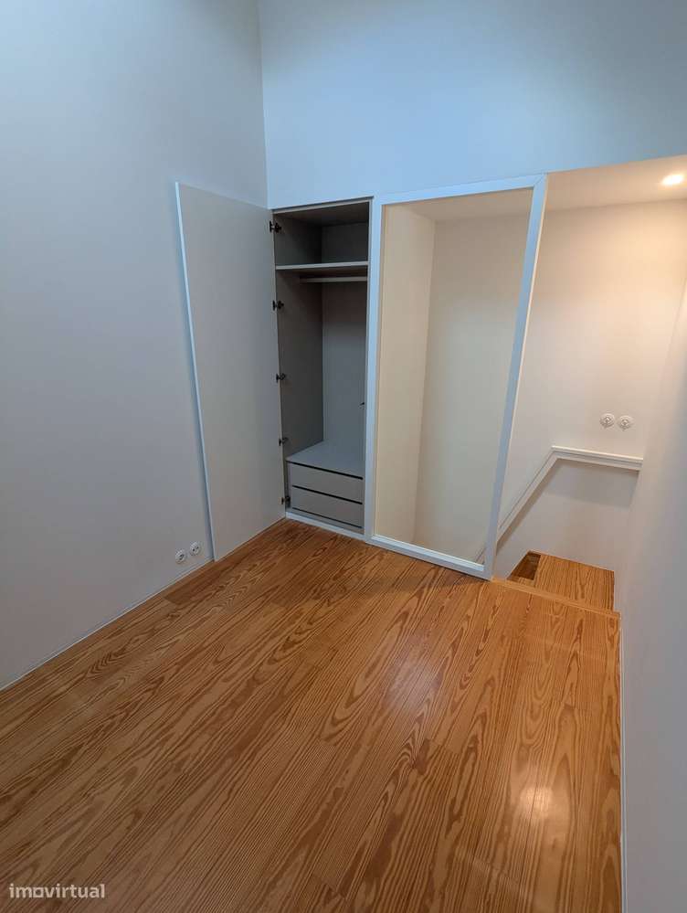 Gabinete / Escritório em Localização Estratégica com 35mq na Foz Velha - Grande imagem: 3/9