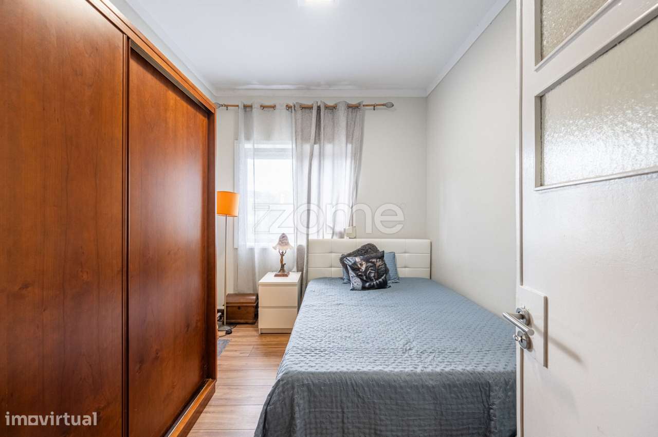 Moradia com duas habitações independentes ao Hospital São João e IS... - Grande imagem: 4/31