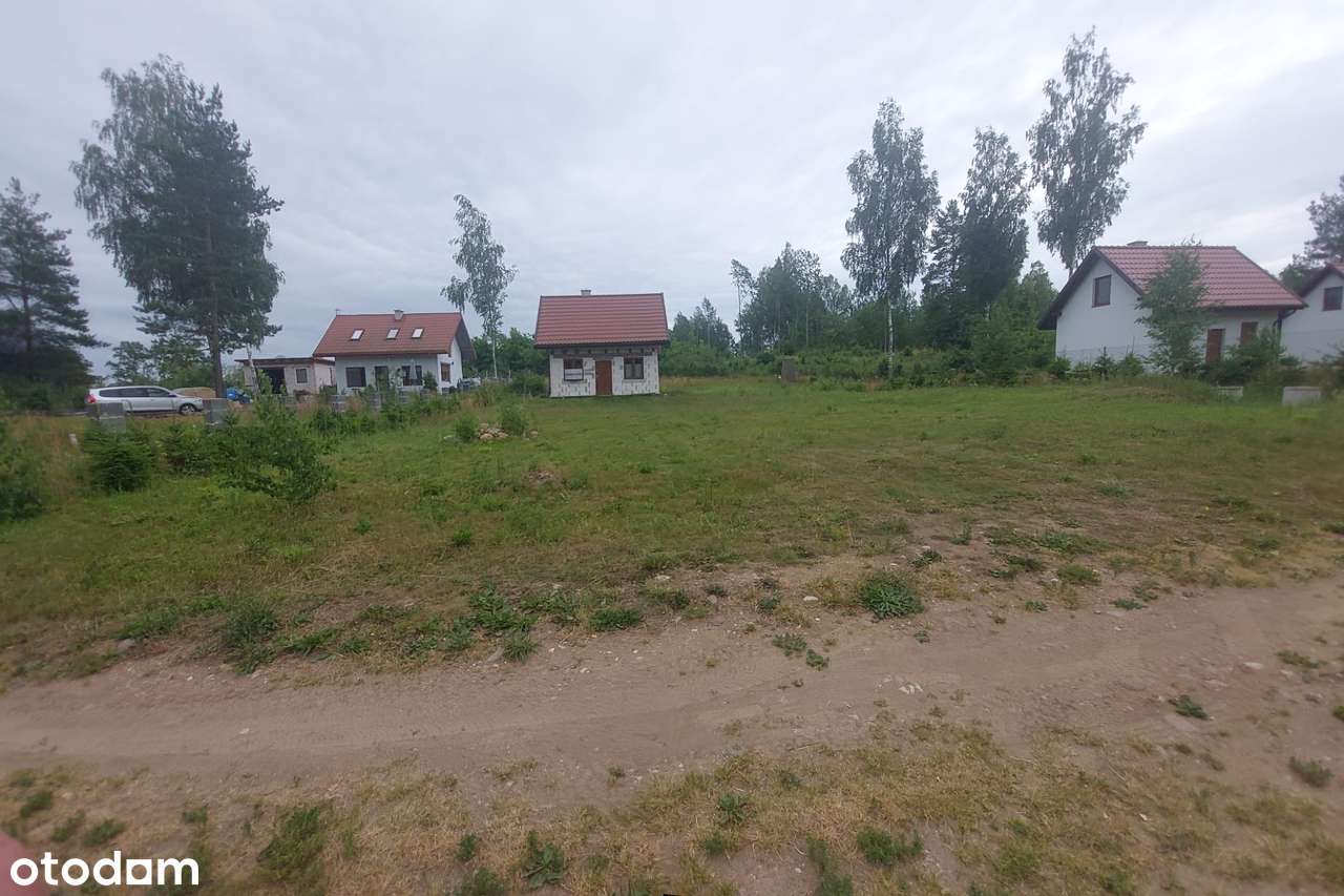 Działka z domkiem na Mazurach Staniewo-2