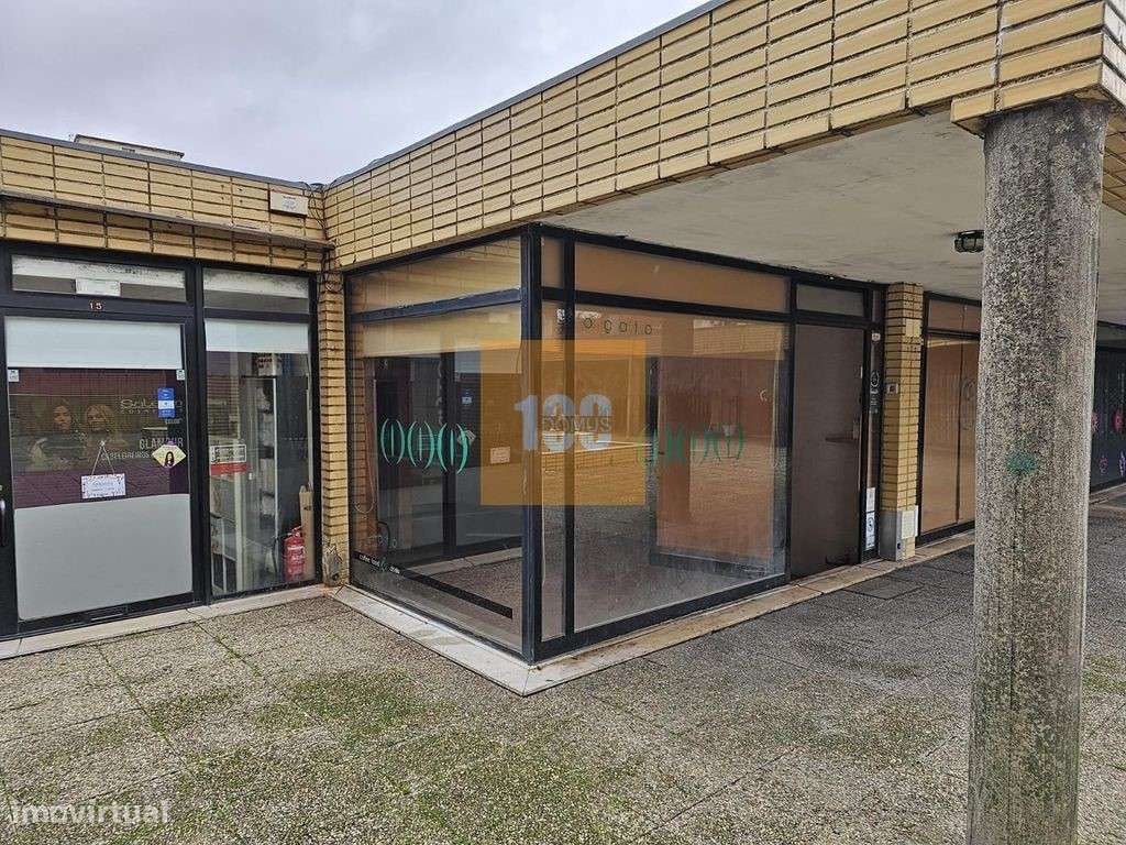 Espaço comercial na Rua da Constituição - Grande imagem: 5/15