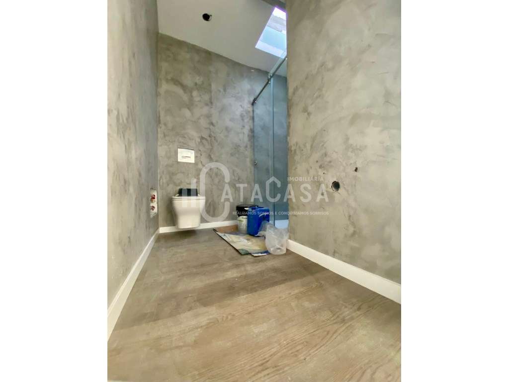 Moradia T3+1 Isolada NOVA no centro de Aguada de Cima-15