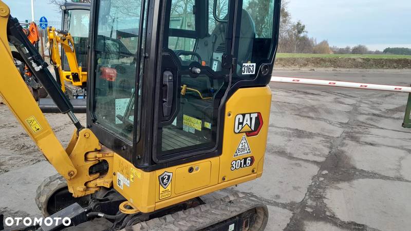 Caterpillar 301.6 2022r  795MTH - 18