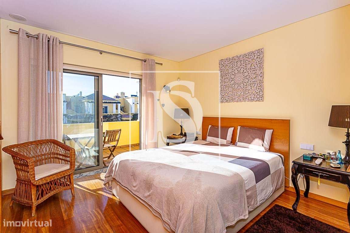 Moradia em condomínio privado com piscina - Grande imagem: 4/40