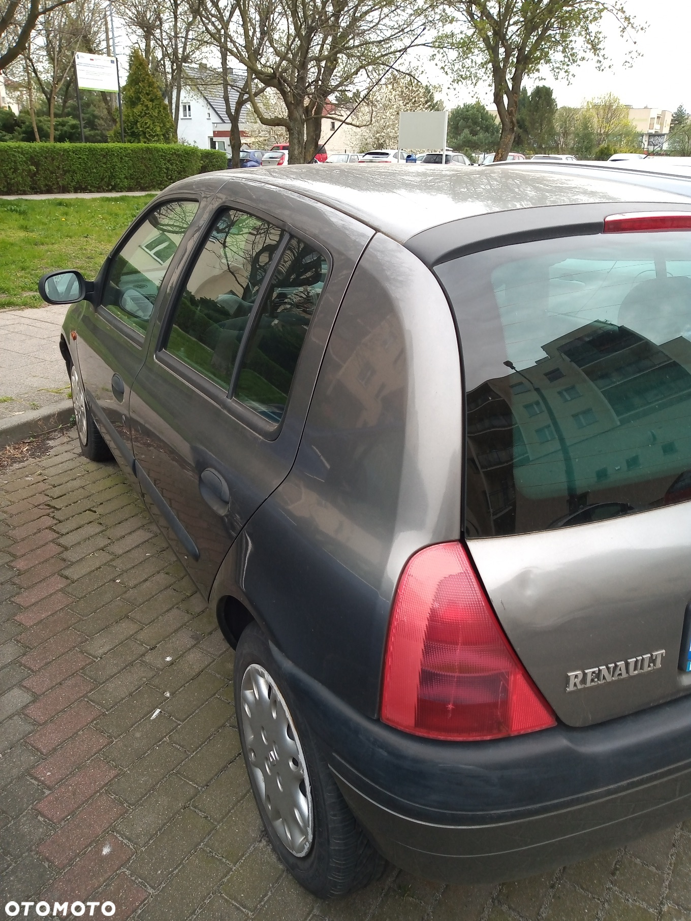 Renault Clio 1.2i RT - 3