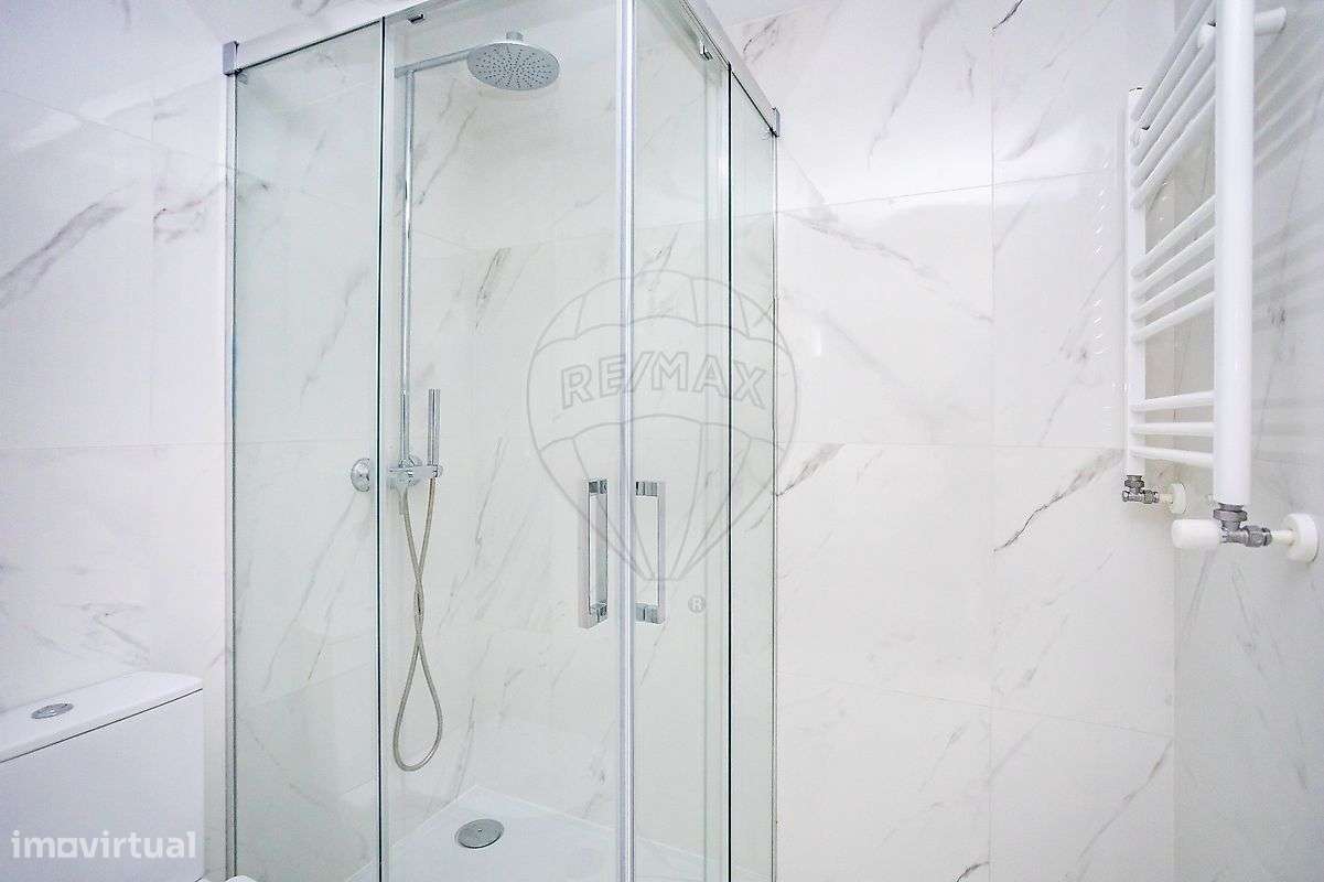 Apartamento T3 à venda em Camarate-30
