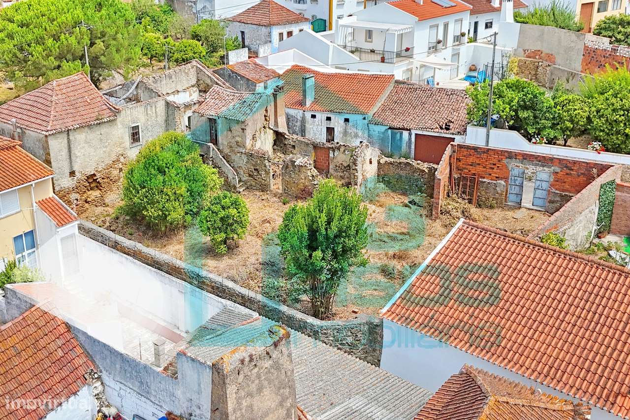 Moradia para recuperar 323 m², dois pisos, 25 minutos de Torres Vedras-30