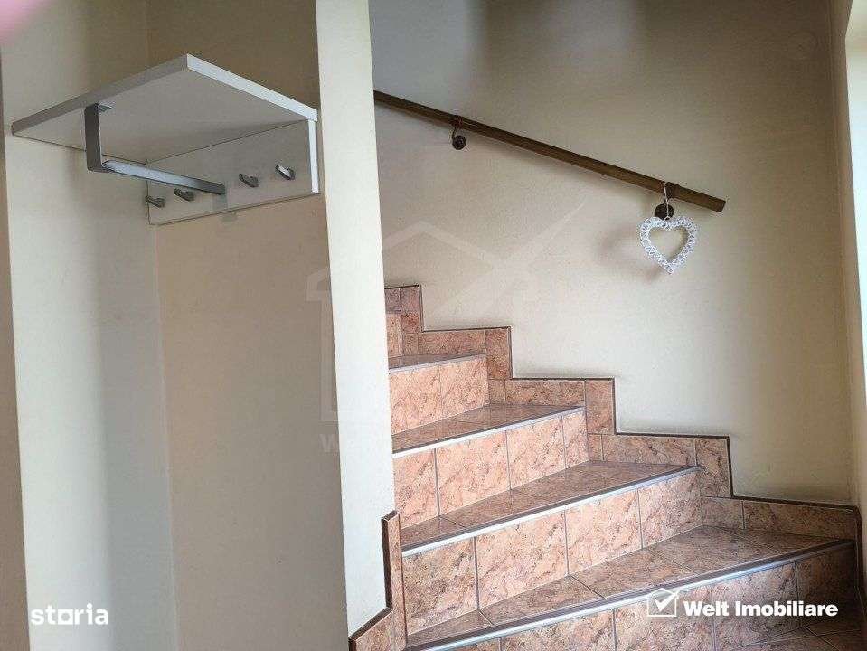 Casa Iris, 2 corpuri separate, 5 camere, 130 mp, 374 mp teren+ garaj, - Imagine principală: 4/17