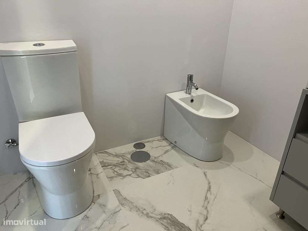 Mira Parque Residence_Studio na cobertura com generoso terraço recuado-7