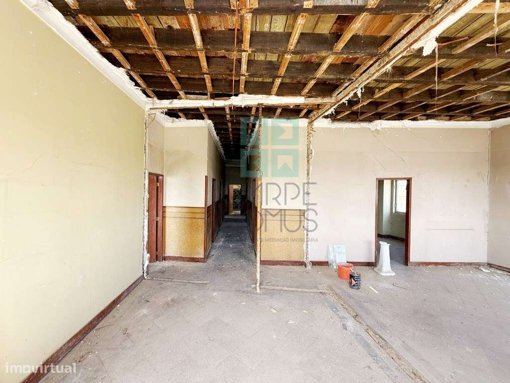 Apartamento T5 duplex, frente marina, na Figueira da Foz-34