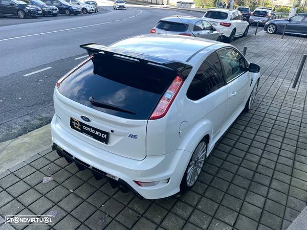 Ford Focus 2.5 T RS - 16