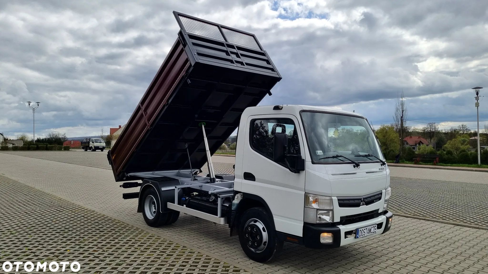 Mitsubishi Canter Fuso - 1