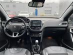 Peugeot 2008 1.2 Pure Tech GPF Allure S&S - 16