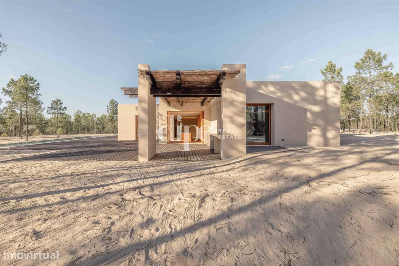 Luxuosa Moradia T4 inserida no empreendimento Melides Villas - Grande imagem: 4/23