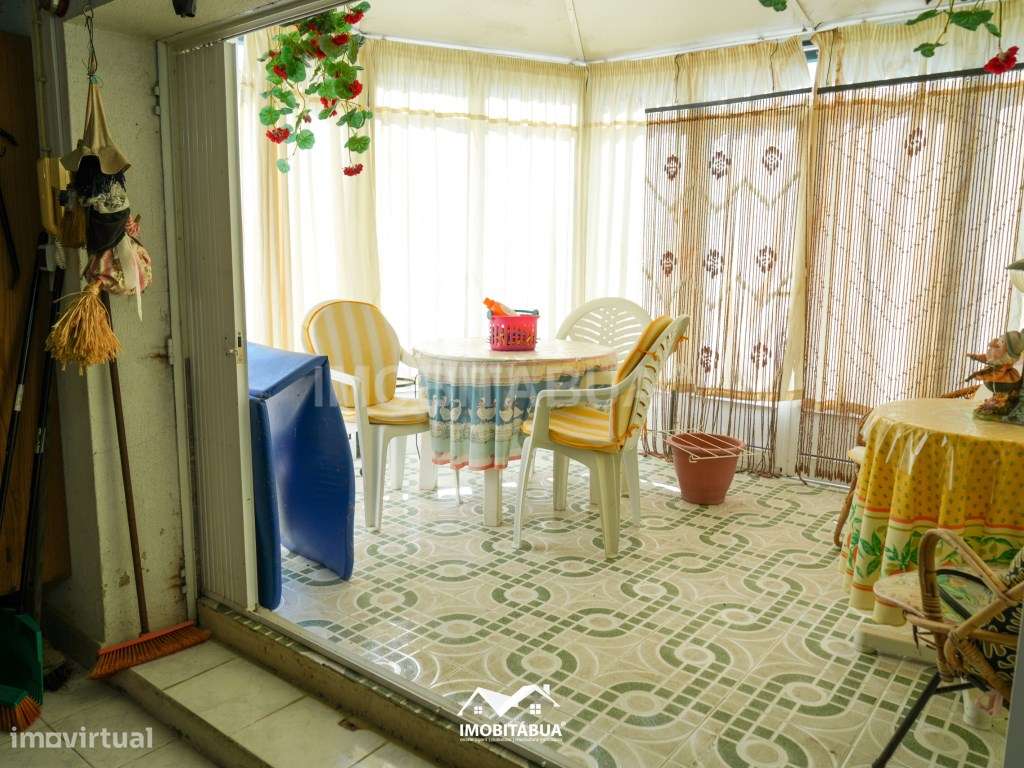 Moradia T5 com Piscina (Jacuzzi Integrado), Jardim e Churrasqueira-36