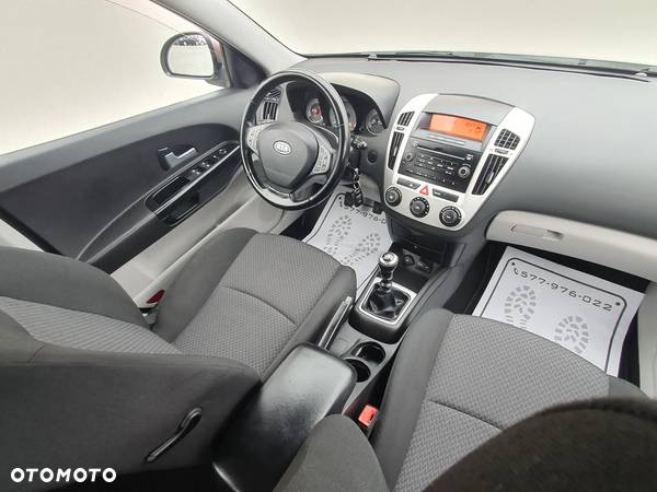 Kia Ceed Cee'd 1.4 Comfort + - 6