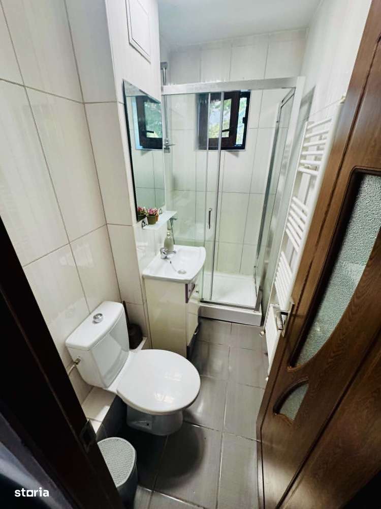 Apartament cu 2 camere de vanzare zona Kaufland Sf. Vineri et 2-5