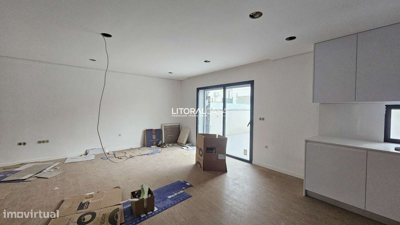 Apartamento | T1 | Terraço | Estacionamento - Grande imagem: 2/10