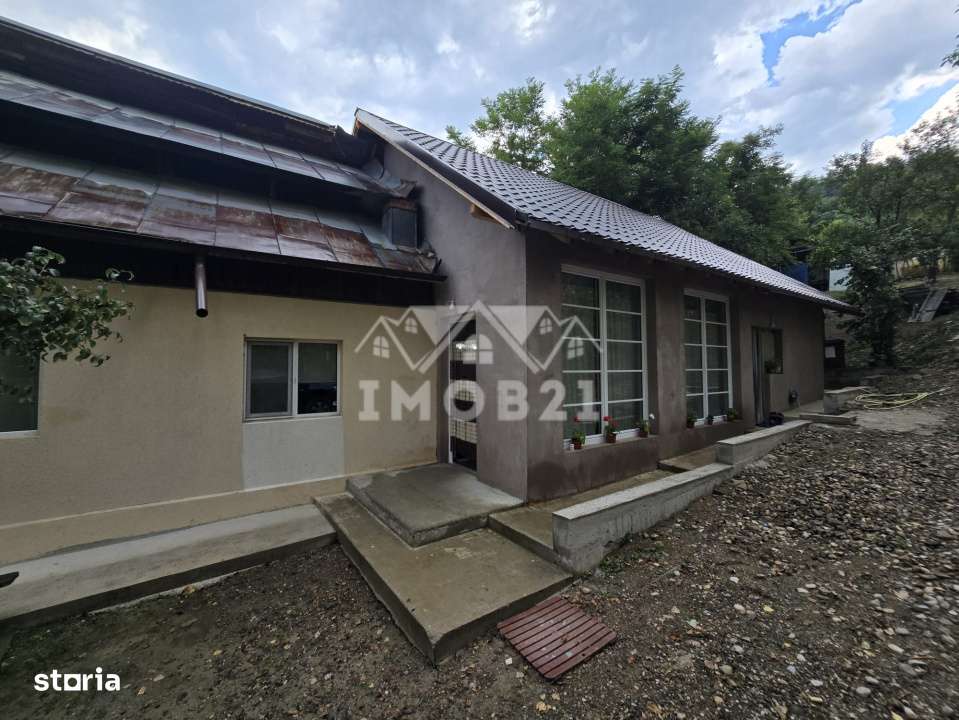 Vanzare Casa cu 3 camere si teren de 4000 mp in Soimari-Prahova-4